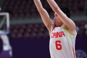 媒体人：我们的护筐能力确实有缺陷 这是一支攻强于守的中国男篮