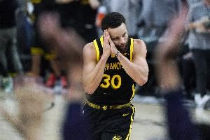 NBA球星心目中最佳庆祝动作：库里晚安安 詹姆斯戴皇冠&耸肩