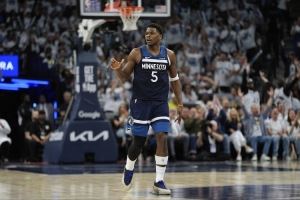 森林狼赛季前瞻：奈何KD不想来 想摸总决赛地板仍然难度很大