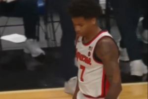 看这几分像谁？甜瓜儿子基扬大学首秀7中4得10分1断1帽 三分4中2