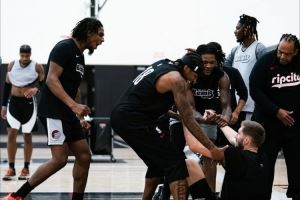 杨瀚森即将加入!混音近期训练动态 快打风格与开拓者一脉相承